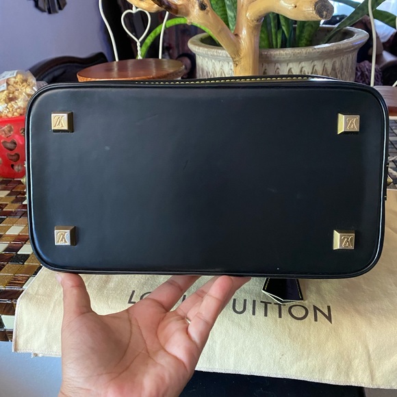 🖤❤️Louis Vuitton Lockit Suhali PM Bag🖤💲💲SEND OFFERS💲💲❤️ - Picture 5 of 14
